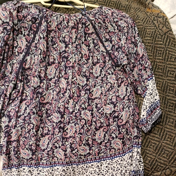 Boho Chic Peasant Top - Picture 3 of 8